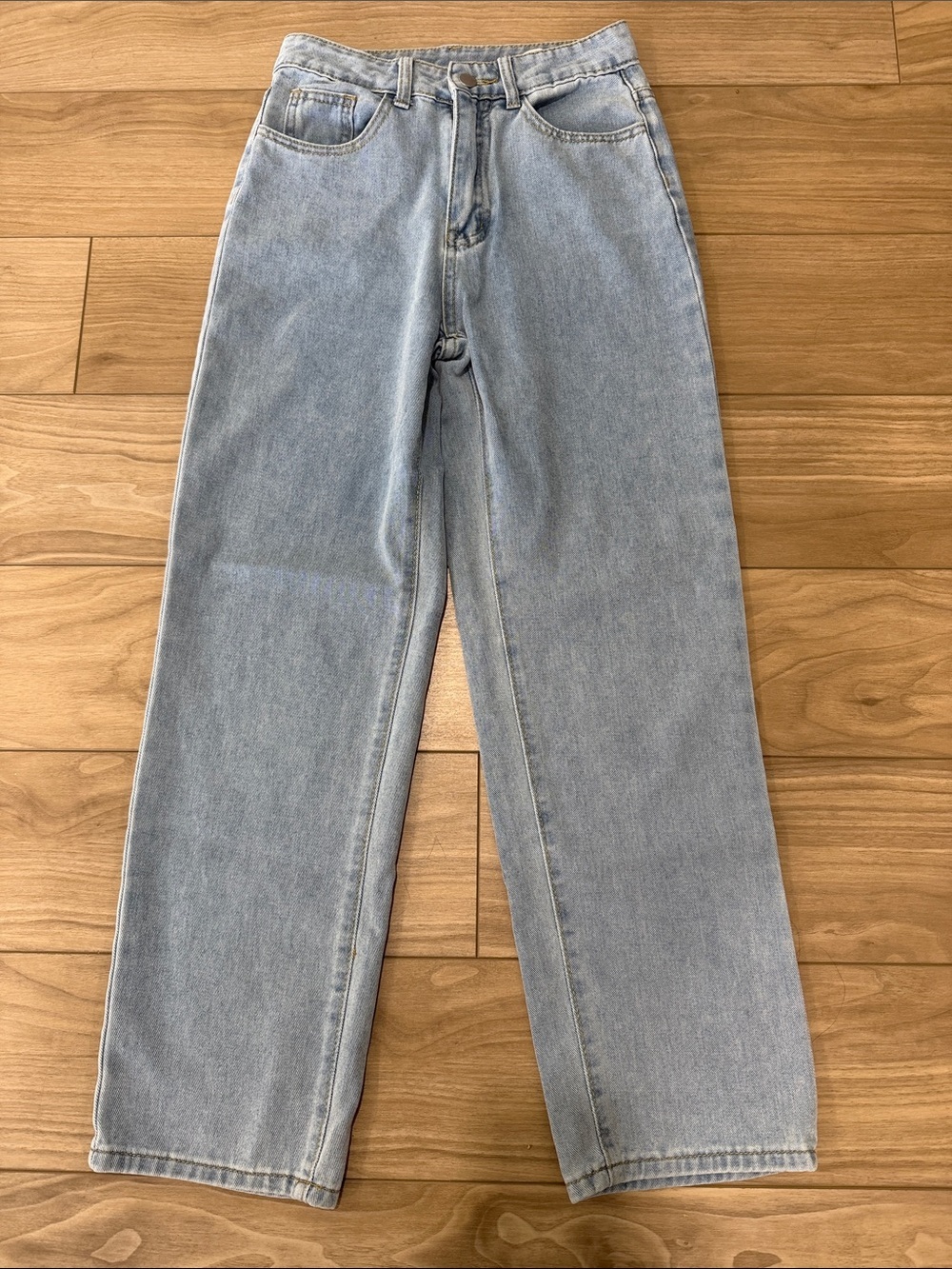 Light Wash Jeans